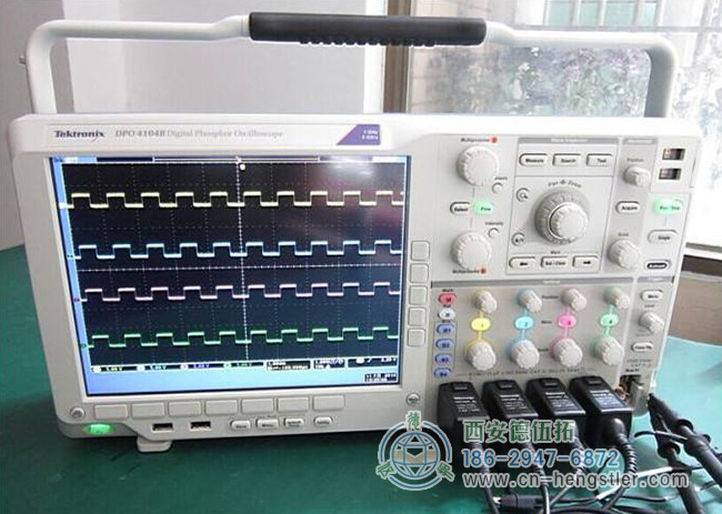 圖為用示波器來獲取亨士樂編碼器信號的照片